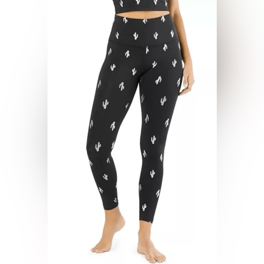Beyond Yoga Cactus Print High Waist Leggings Small Black 7/8 length athletic